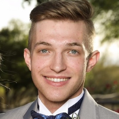 Headshot of Dylan Zucker